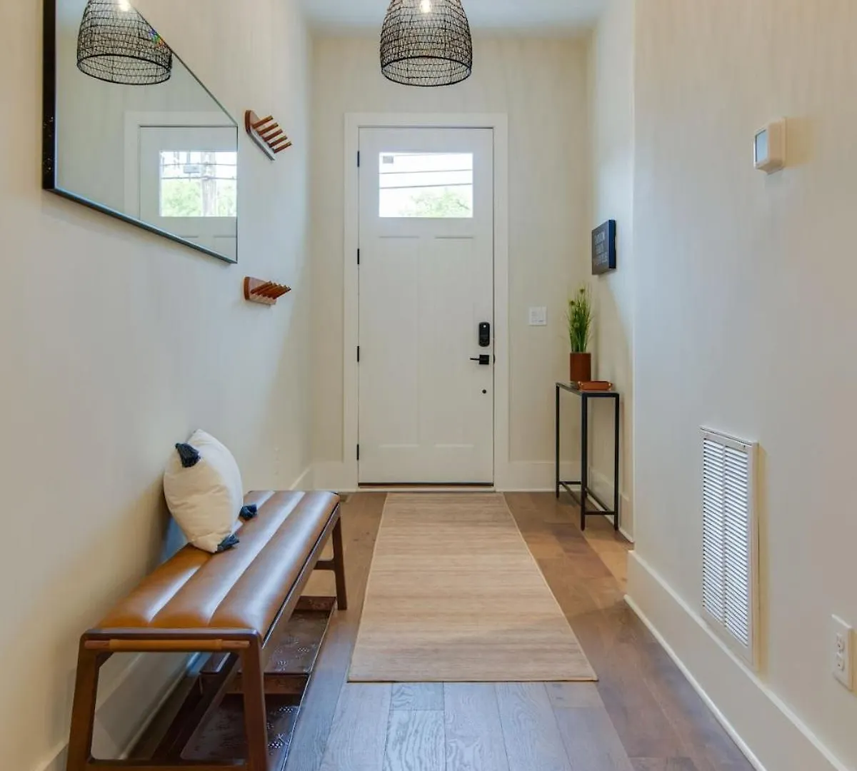 Hébergement de vacances Luxurious Twin Homes In Germantown Nashville